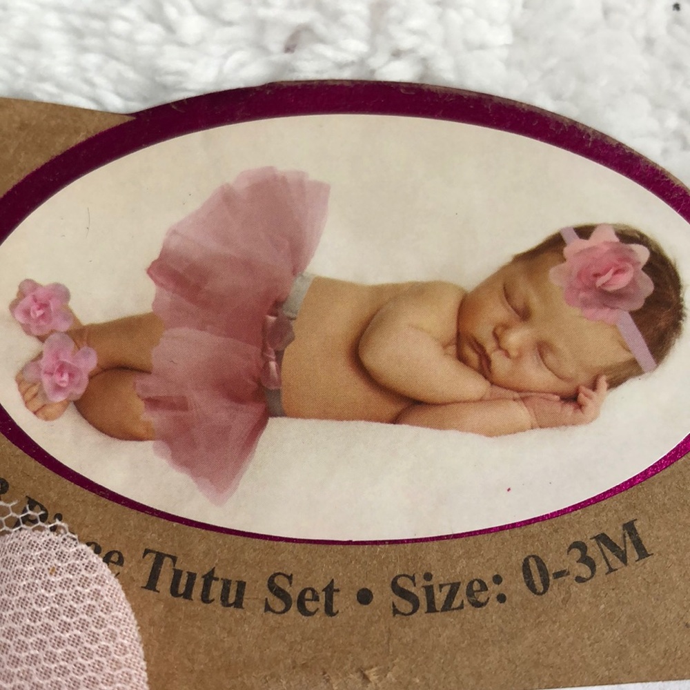 Beautiful tutu set for newborn photos